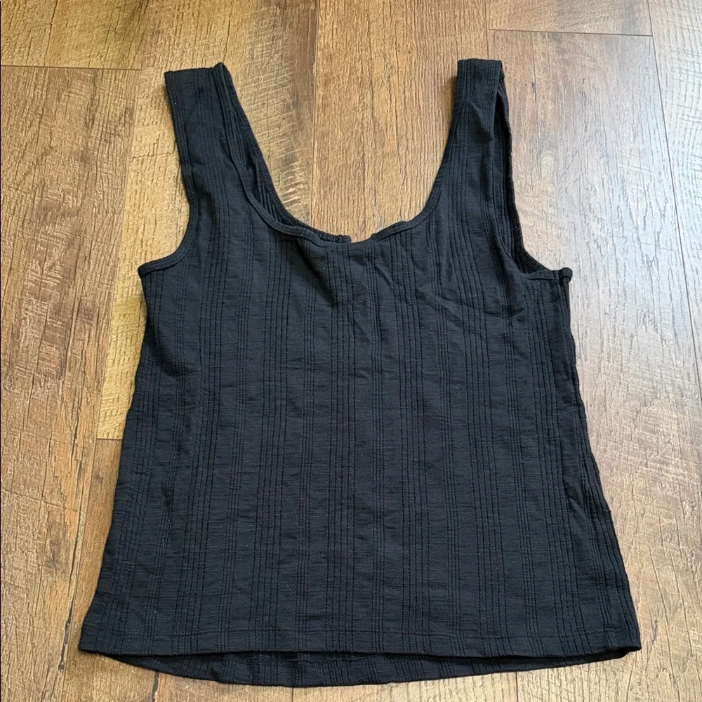 Pilcro Black Textured Tank Top - Picture 7 of 7